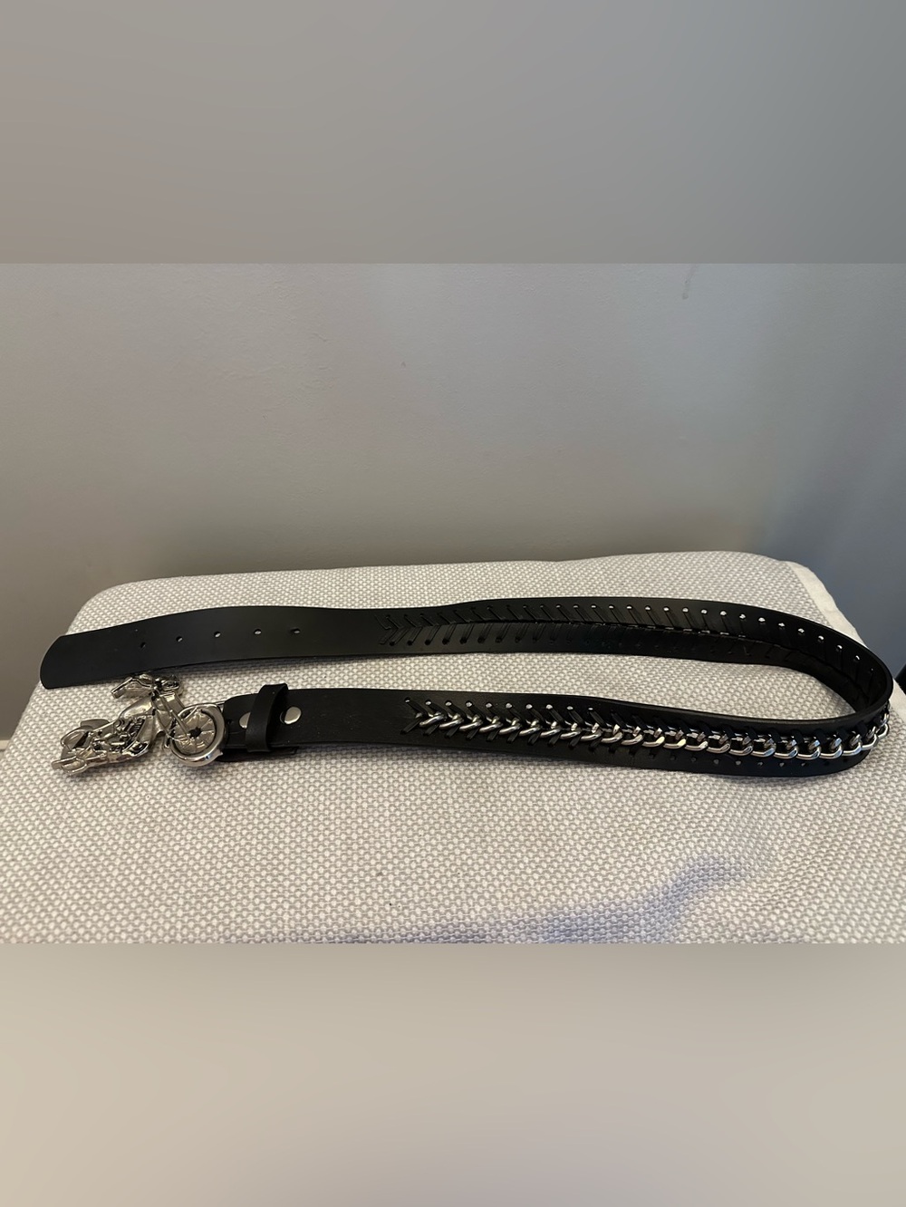 Hot Topic Black Chain Braided Vegan Leather Motorcycle Belt Buckle Size 34 NWOT